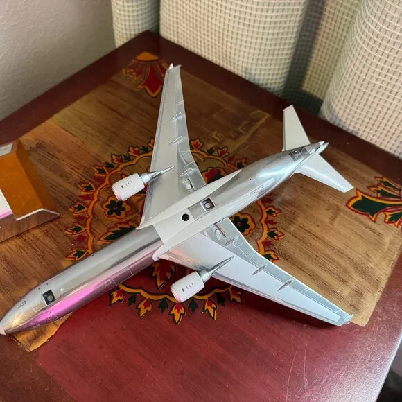航空機・ヘリコプター JC Wings 1:200 MD-11 N111MD JC Wings 1:200 MD-11 N111MD
